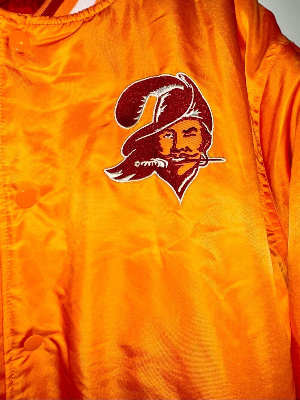 Tampa Bay Buccaneers vintage satin quilted bomber jacket - NFL football orange C - Picture 4 of 10